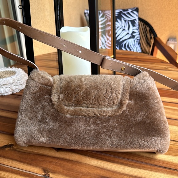 Elleme Envelope Handbag - Picture 2 of 6